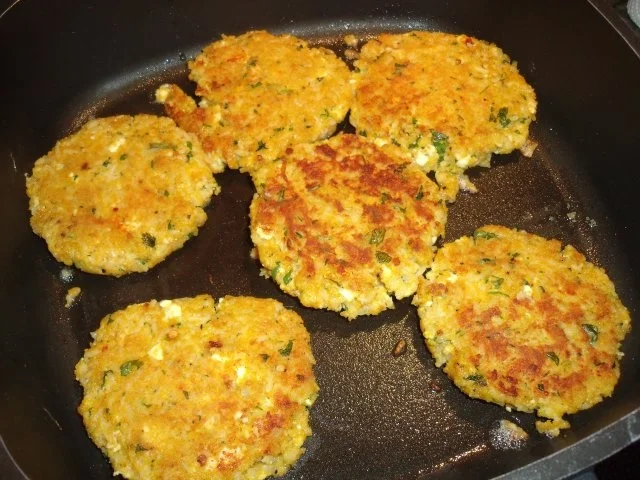 Rezept: Reis-Curry-Bratlinge Reis-Curry-Bratlinge - Rezept