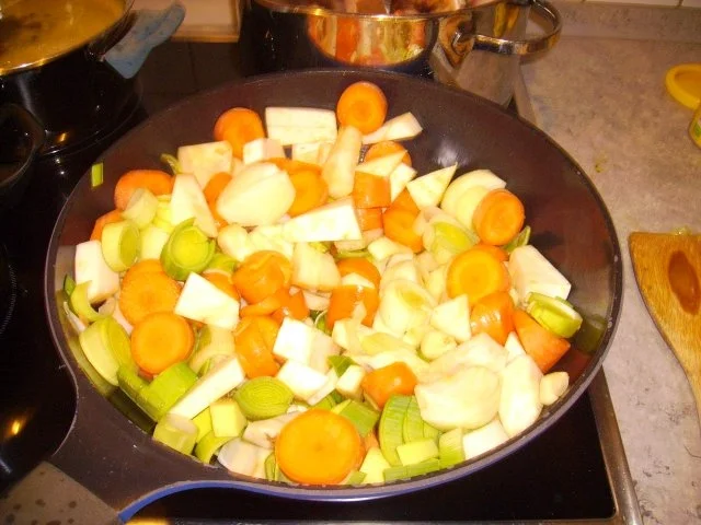 Rezept: Bratensauce auf Vorrat Bild Nr. 5 Bratensauce auf Vorrat - Rezept - Bild Nr. 5