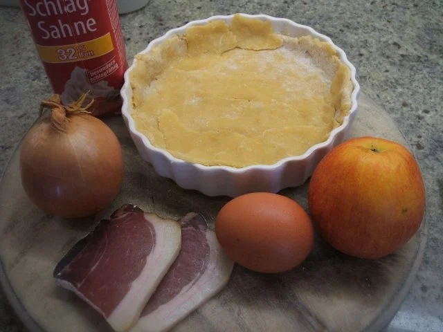Quiche: Zwiebel-Apfel-Tarte für die kleine Form (16 cm) - Rezept - Bild Nr. 2