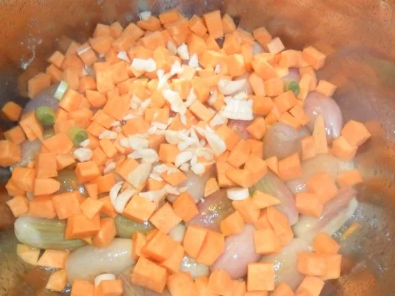 Rezept: charlottentopf süß-sauer Bild Nr. 8 charlottentopf süß-sauer - Rezept - Bild Nr. 8