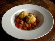 Kartoffel-Kürbis-Klößchen mit warmem Tomaten-Kürbis-Chutney - Rezept