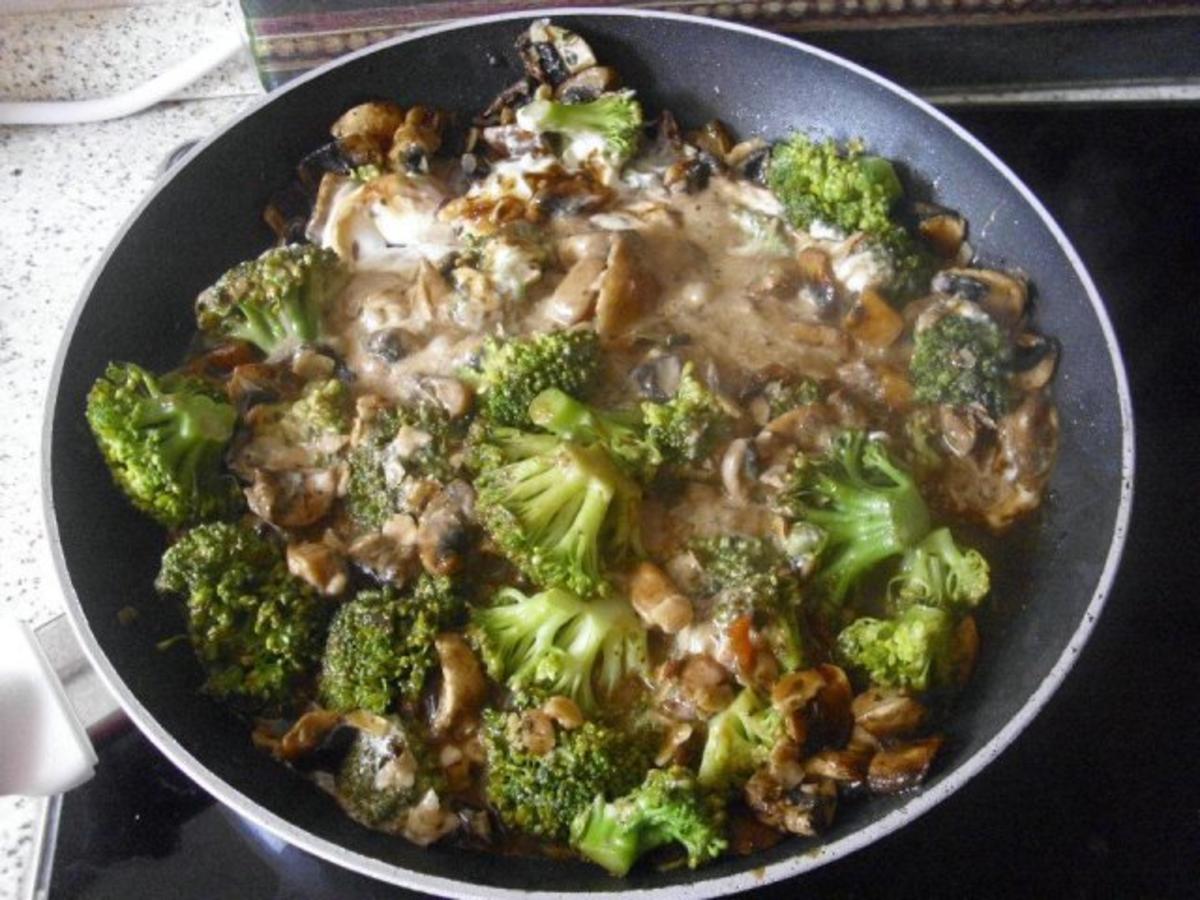 Entenbrust mit Broccoligemüse asiatisch - Rezept - Bild Nr. 2