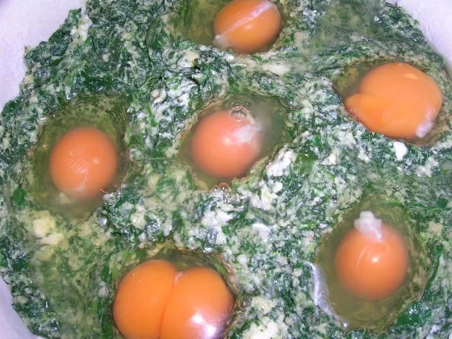 Rezept: Torta Pasqualina - eine italienische, österliche Spinattorte Bild Nr. 7 Torta Pasqualina - eine italienische, österliche Spinattorte - Rezept - Bild Nr. 7