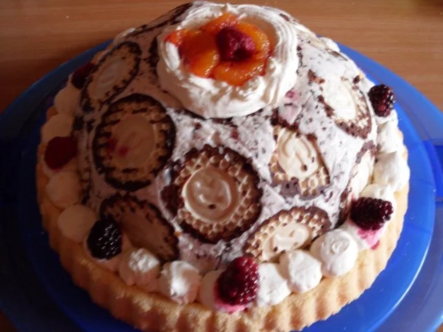 Beeren - Kuppel mit Schokoküssen - Rezept