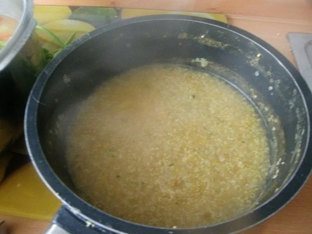 Rezept: Hühnergemüseeintopf mit Quinoa Bild Nr. 6 Hühnergemüseeintopf mit Quinoa - Rezept - Bild Nr. 6