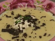 Kartoffel-Kohlrabisuppe mit frischen Trüffeln (Claudelle Deckert) - Rezept