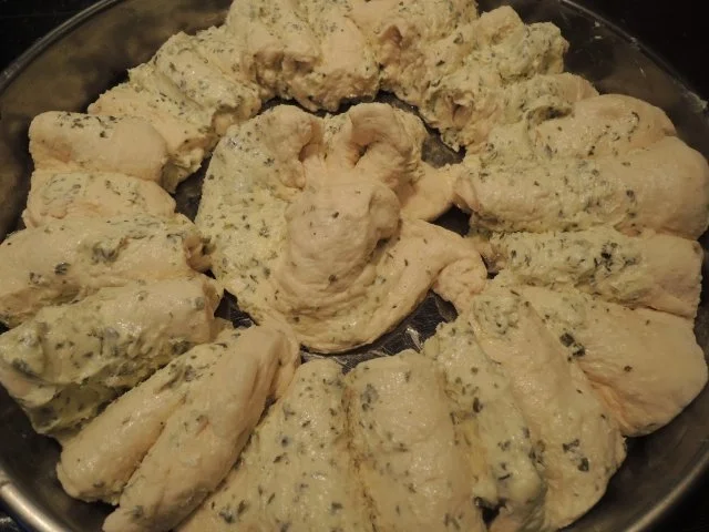 Rezept: Faltenbrot / Kräuterbrot Bild Nr. 3 Faltenbrot / Kräuterbrot - Rezept - Bild Nr. 3