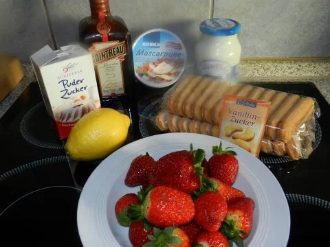 Rezept: Erdbeer Tiramisu Bild Nr. 4 Erdbeer Tiramisu - Rezept - Bild Nr. 4