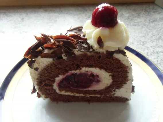 Rezept: ❤ Schwarzwälder Kirsch - Rolle ❤ Bild Nr. 33 ❤ Schwarzwälder Kirsch - Rolle ❤ - Rezept - Bild Nr. 33