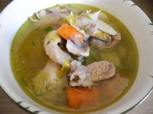 " Heute gab´s ein Suppenhuhn, das gestern tat noch huppen tun " - Rezept - Bild Nr. 7