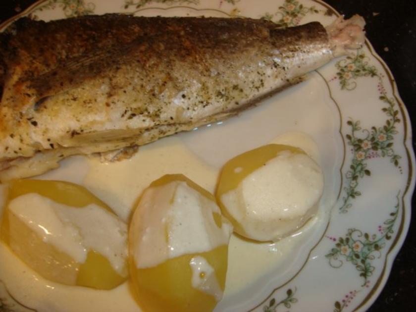 Dorade aus dem Backofen mit Zitronensauce - Rezept - kochbar.de