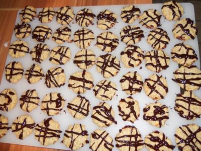 Rezept: Orangen-Haferflocken-Plätzchen Orangen-Haferflocken-Plätzchen - Rezept