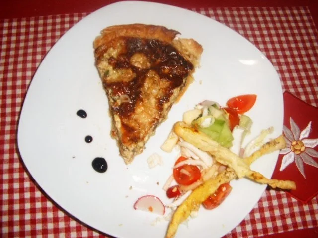 Rezept: Pilz-Quiche mit Brie-Käse Bild Nr. 2 Pilz-Quiche mit Brie-Käse - Rezept - Bild Nr. 2