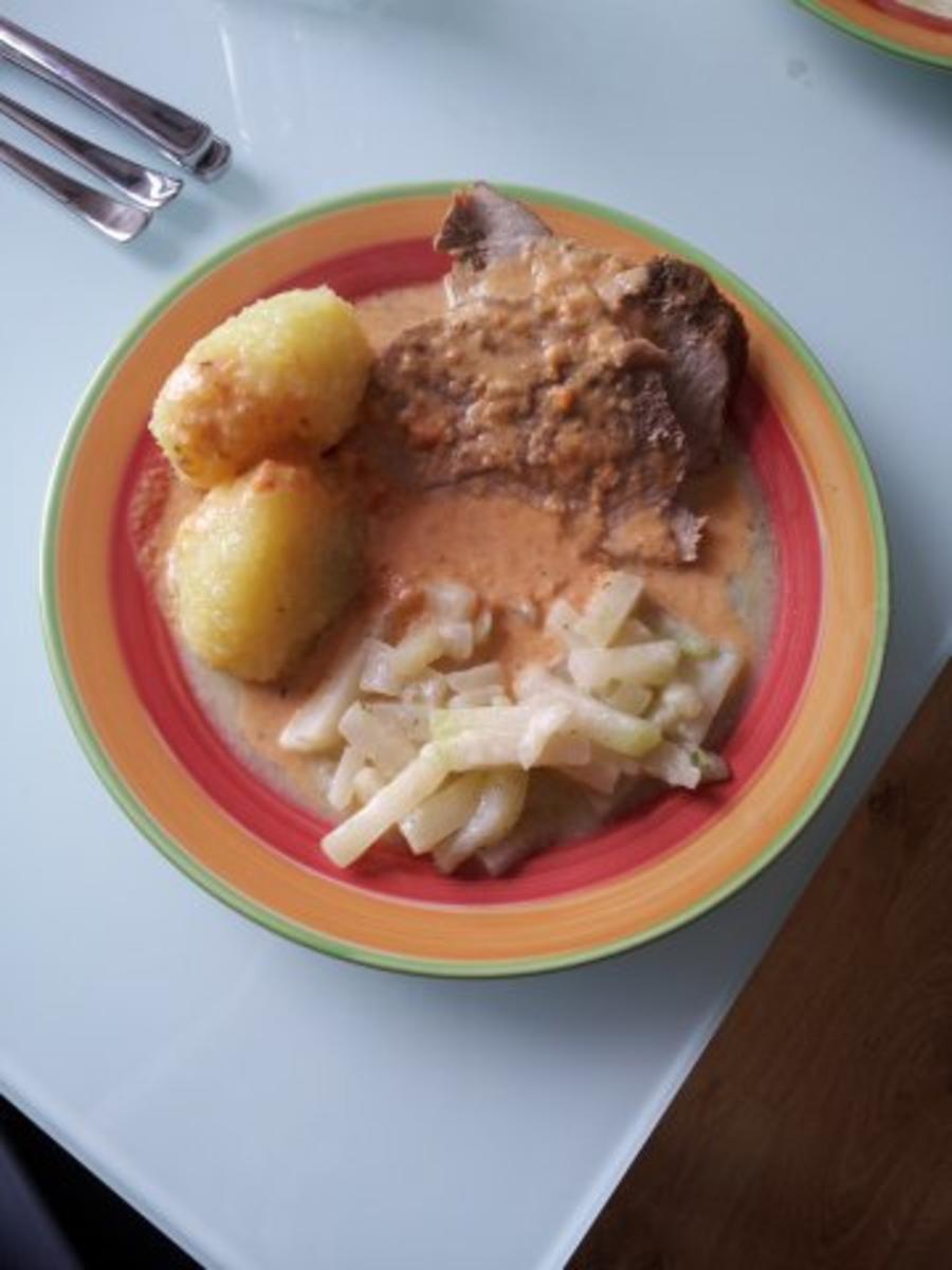 Bilder für Saftiger Schweinebraten mit Biersoße - Rezept