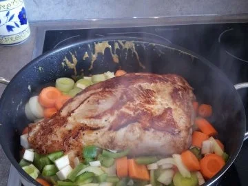 Saftiger Schweinebraten mit Biersoße - Rezept - Bild Nr. 4