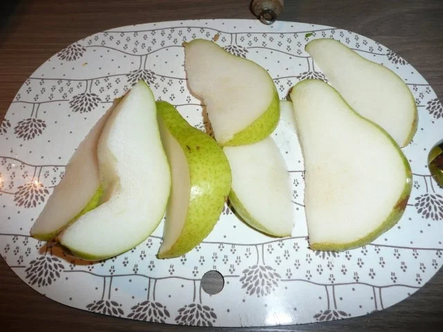 Salat der Saison, Kammrollbraten mit Zwiebelfüllung , Nudeln & Überraschungsdessert - Rezept - Bild Nr. 11