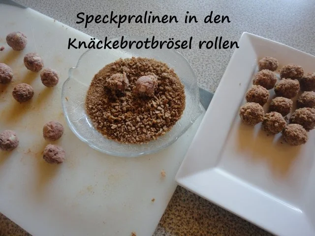 Rezept: Speck Pralinen im Salat Bett Bild Nr. 6 Speck Pralinen im Salat Bett - Rezept - Bild Nr. 6