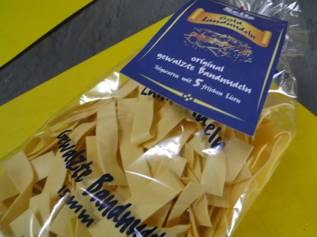 Bandnudeln mit Saisongemüse und vielen Kräutern und - Rezept - Bild Nr. 6