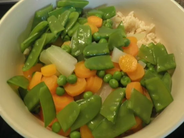 Fruchtig - bunter Reissalat - Rezept - Bild Nr. 8