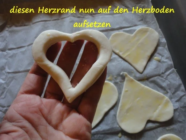 Rezept: Blätterteig Herzen mit Erdbeeren Bild Nr. 7 Blätterteig Herzen mit Erdbeeren - Rezept - Bild Nr. 7