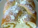 Hefezopf mit Aprikosen - Rezept