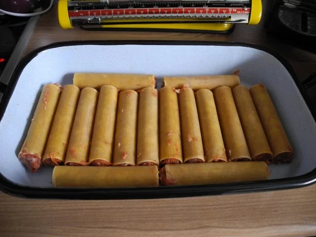 Hackfleisch :  Canneloni mit Hackfleisch gefüllt an Tomatensoße - Rezept - Bild Nr. 12