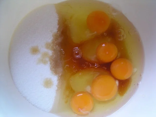 Rezept: Rübli-Apfel-Kuchen mit Amaretto Bild Nr. 4 Rübli-Apfel-Kuchen mit Amaretto - Rezept - Bild Nr. 4