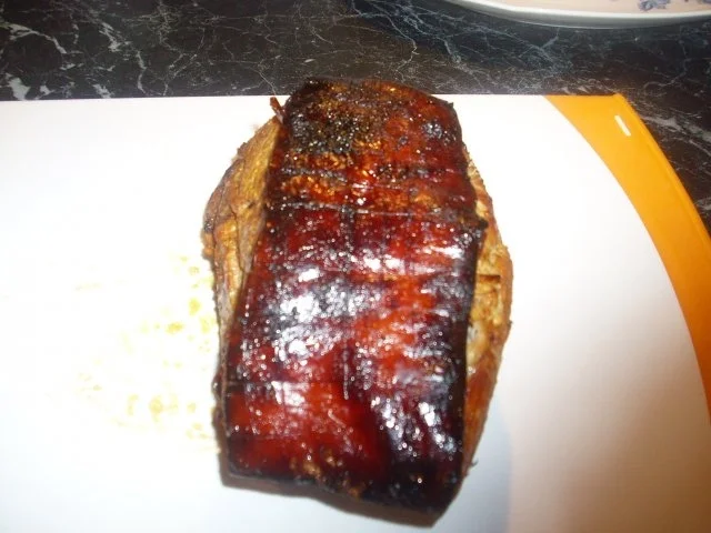 Knuspriger Schinkenbraten mit Ingwer-Orangen - Sauce mit Kräuterplätzchen - Rezept - Bild Nr. 8