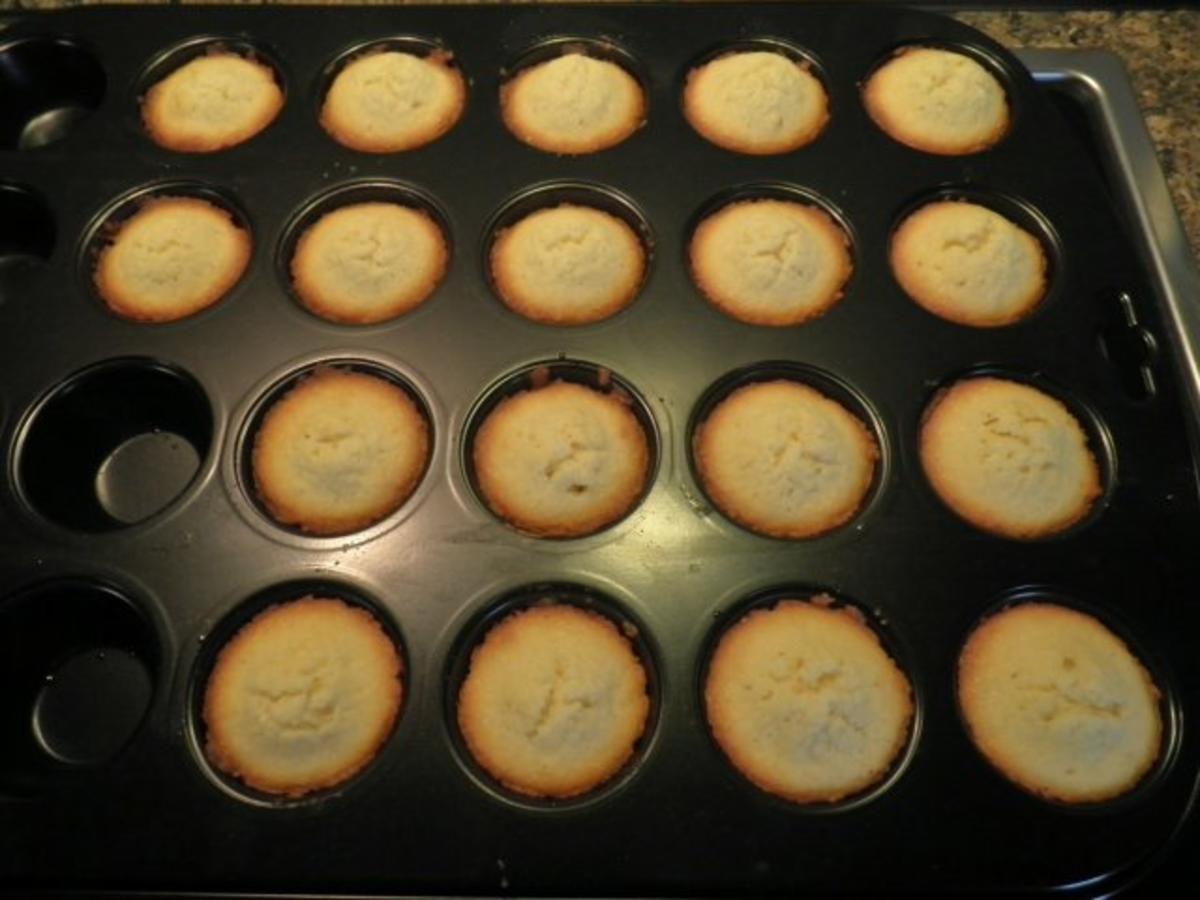 Zitronige Mini - Muffins ... - Rezept - Bild Nr. 3