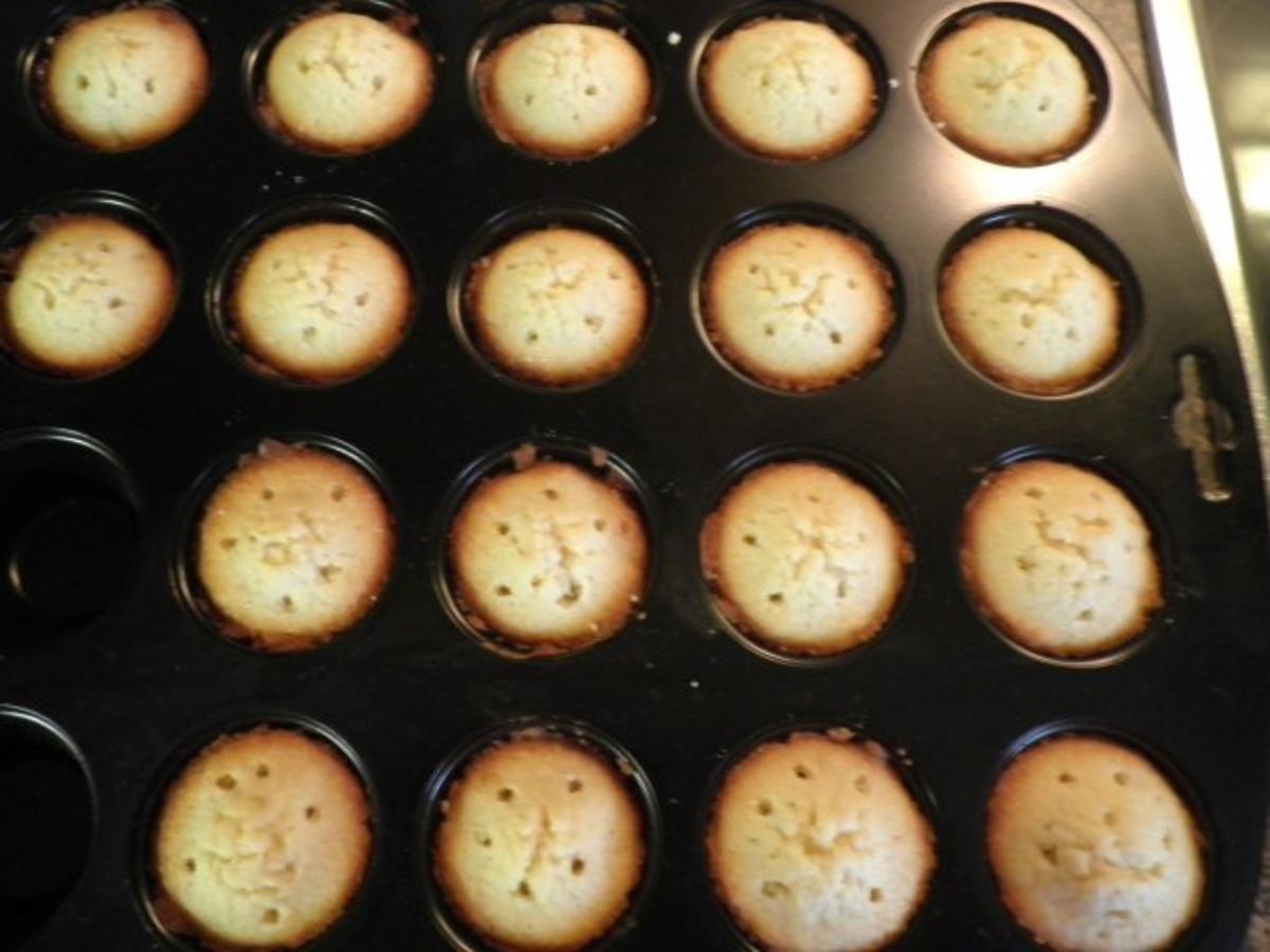 Zitronige Mini - Muffins ... - Rezept - Bild Nr. 4