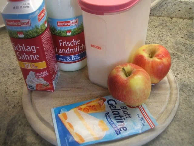 Rezept: Dessert: Mela Cotta con Macedonia Bild Nr. 2 Dessert: Mela Cotta con Macedonia - Rezept - Bild Nr. 2