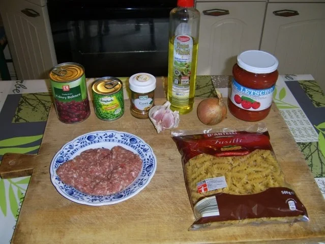 Erbshackbällchen mit Letscho und Bohnen - Rezept - Bild Nr. 2