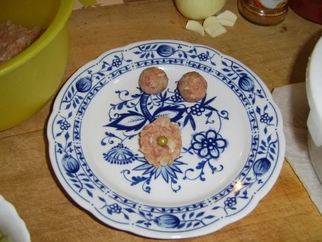 Erbshackbällchen mit Letscho und Bohnen - Rezept - Bild Nr. 5