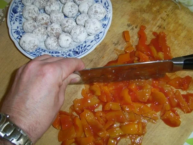 Erbshackbällchen mit Letscho und Bohnen - Rezept - Bild Nr. 8