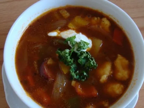 "heiße" Gulaschsuppe mit "Csipetke" - Rezept - Bild Nr. 19