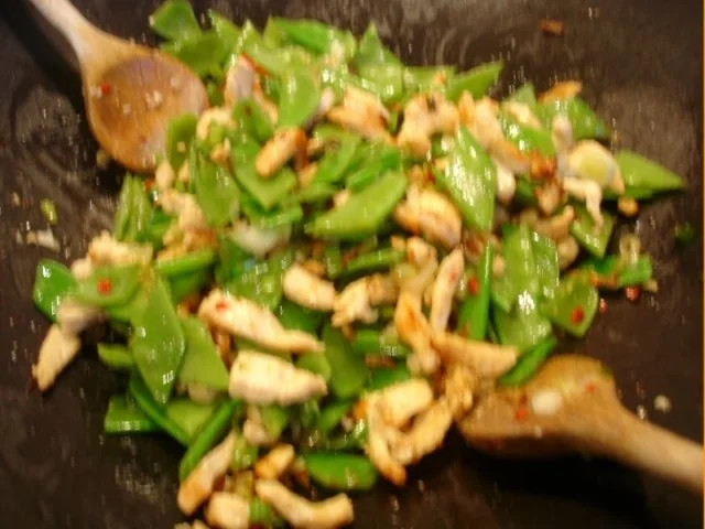 Asiatisches Chili-Hähnchenbrustfilet mit Zuckerschoten - Rezept - Bild Nr. 10