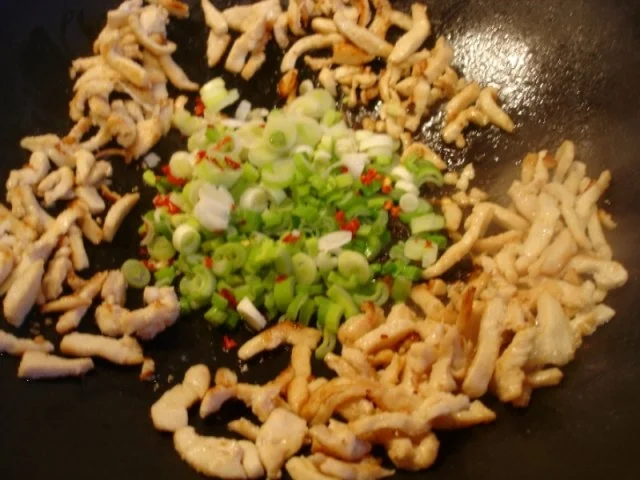 Asiatisches Chili-Hähnchenbrustfilet mit Zuckerschoten - Rezept - Bild Nr. 8