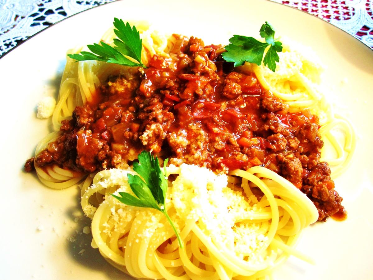Gemüsige Hackfleischsoße mit Spaghetti - Rezept - Bild Nr. 8