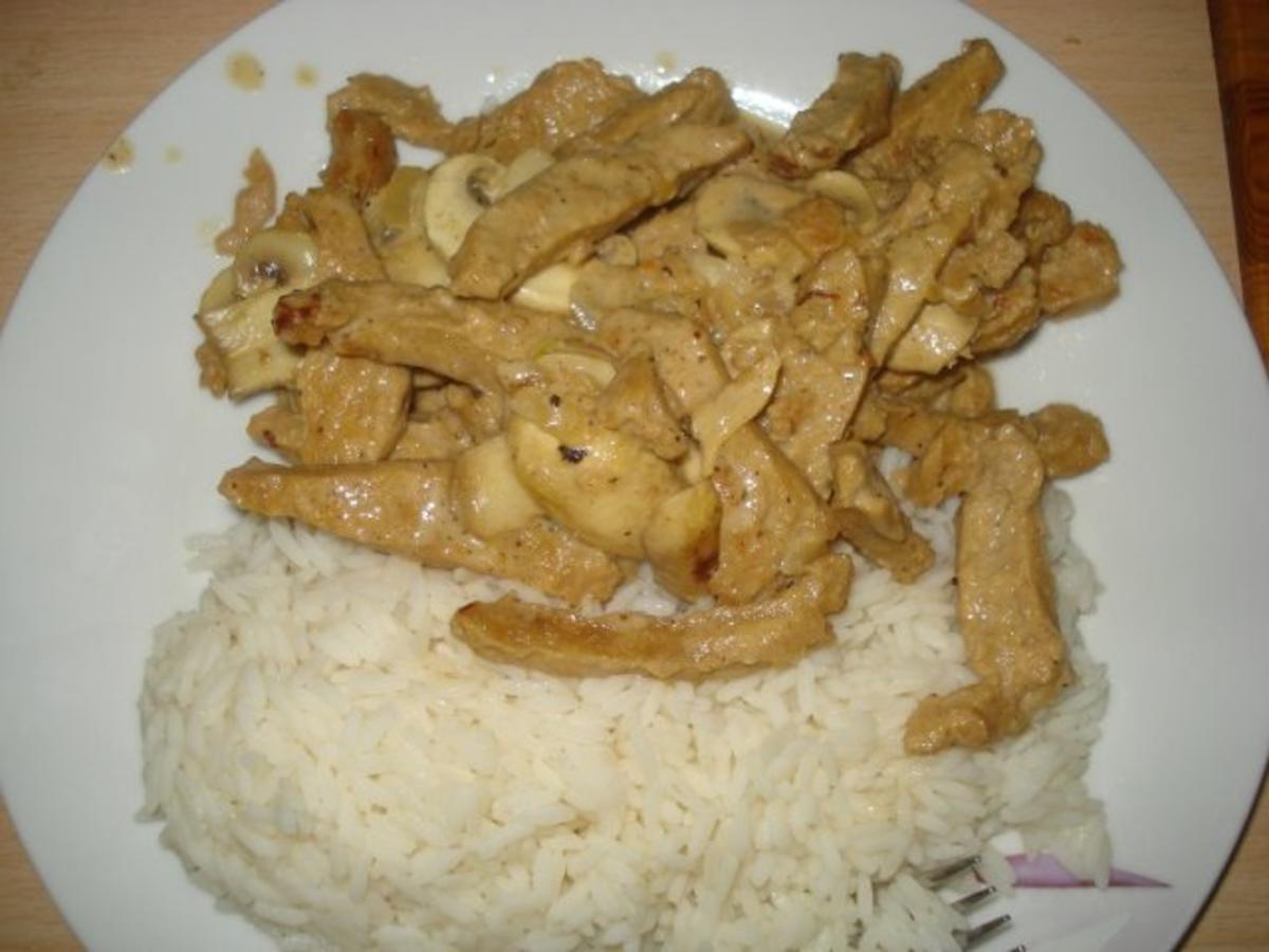 Züricher Geschnetzeltes mit Champignons und vegetarischen Schnetzeln ...