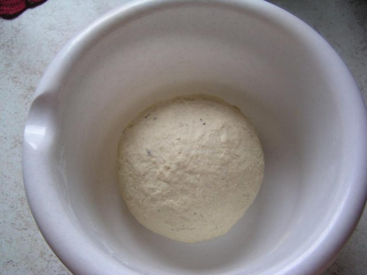 Süßer Hefezopf mit Vanille - einfach - 289 kcal/100g