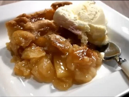 Rezept: Grandma`s American Apple Pie recipe / Apple Pie nach Großmutters Rezept Grandma`s American Apple Pie recipe / Apple Pie nach Großmutters Rezept - Rezept