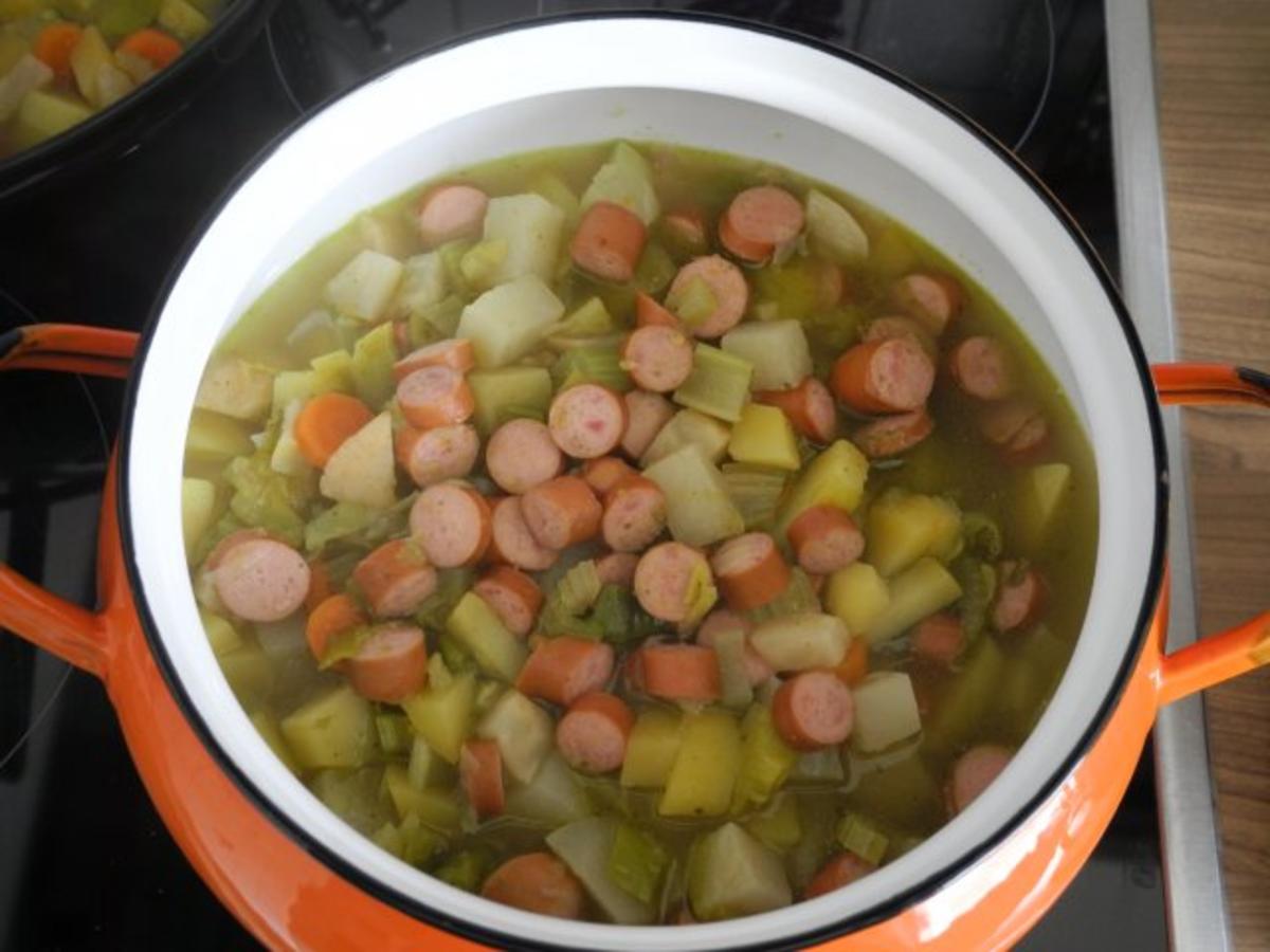 Suppen & Eintöpfe :  Schnelle Gemüsesuppe aus dem Wok - Rezept - Bild Nr. 2