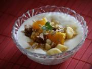 Bananen-Orangen-Salat auf Zimtjoghurt - Rezept