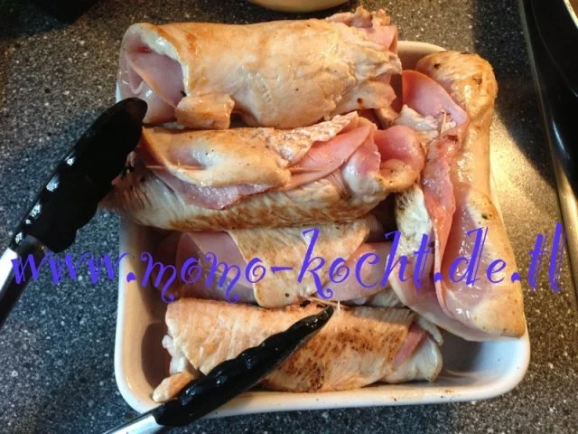 Putenröllchen in Zwiebelsahnesoße - Rezept - Bild Nr. 6