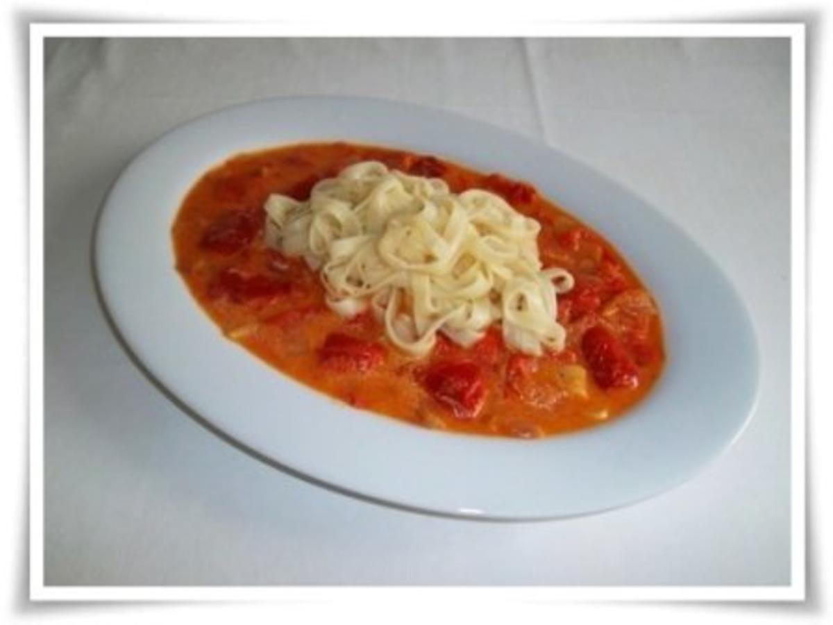 Tagliatelle auf  Paprika-Peperoni Sauce und Grana Padano. - Rezept - Bild Nr. 17