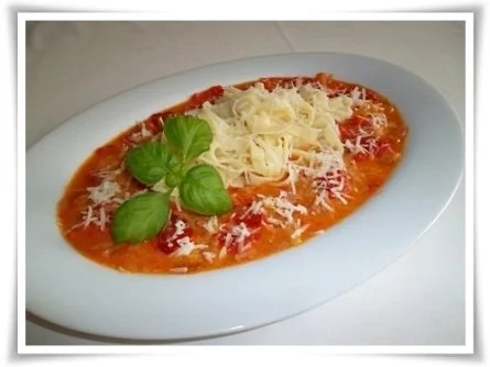 Tagliatelle auf  Paprika-Peperoni Sauce und Grana Padano. - Rezept - Bild Nr. 3