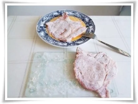 Paniertes Kotelett mit würzigen Stampfkartoffeln und Gurkensalat dazu. - Rezept - Bild Nr. 7