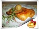 Saftige Hähnchenschenkel mit gefüllten Kartoffelklößen. - Rezept