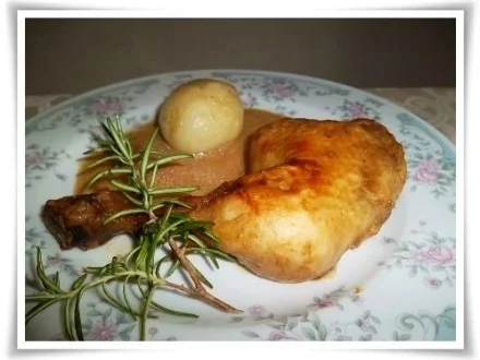 Saftige Hähnchenschenkel mit gefüllten Kartoffelklößen. - Rezept - Bild Nr. 23