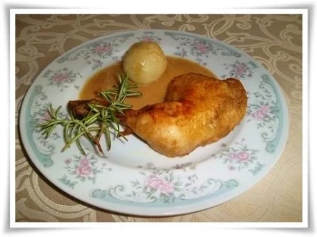 Saftige Hähnchenschenkel mit gefüllten Kartoffelklößen. - Rezept - Bild Nr. 7